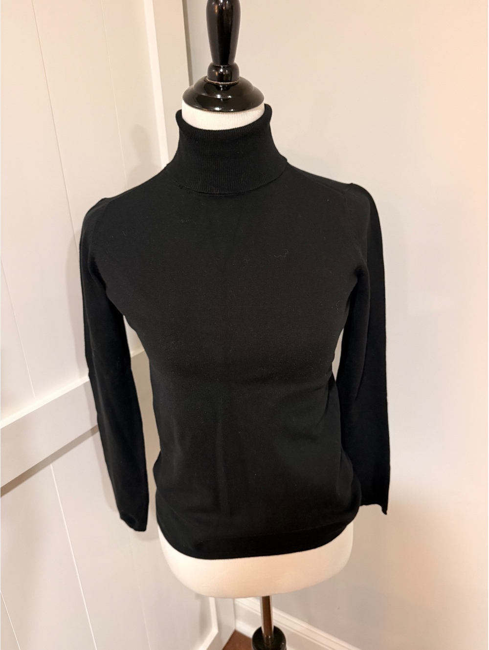Gap Women's Black Cotton Blend Turtleneck Sweater Size S